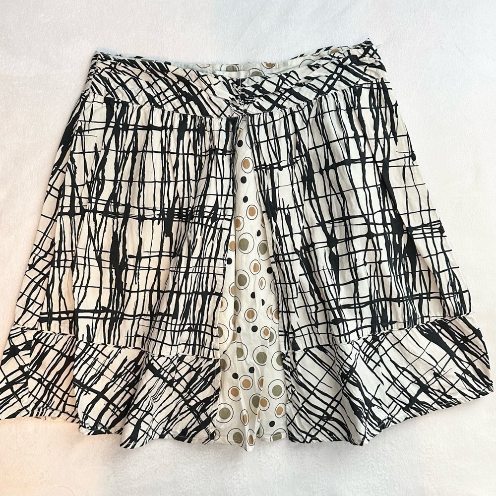 Anthropologie Cordelia Skirt 8 White Black Geo Print A Line Ruffle Boho Peekaboo